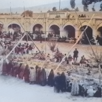 عکس قدیمی / تصویری رنگی از مراسم جشن در میدان توپخانه ارومیه – سال ۱۲۶۸